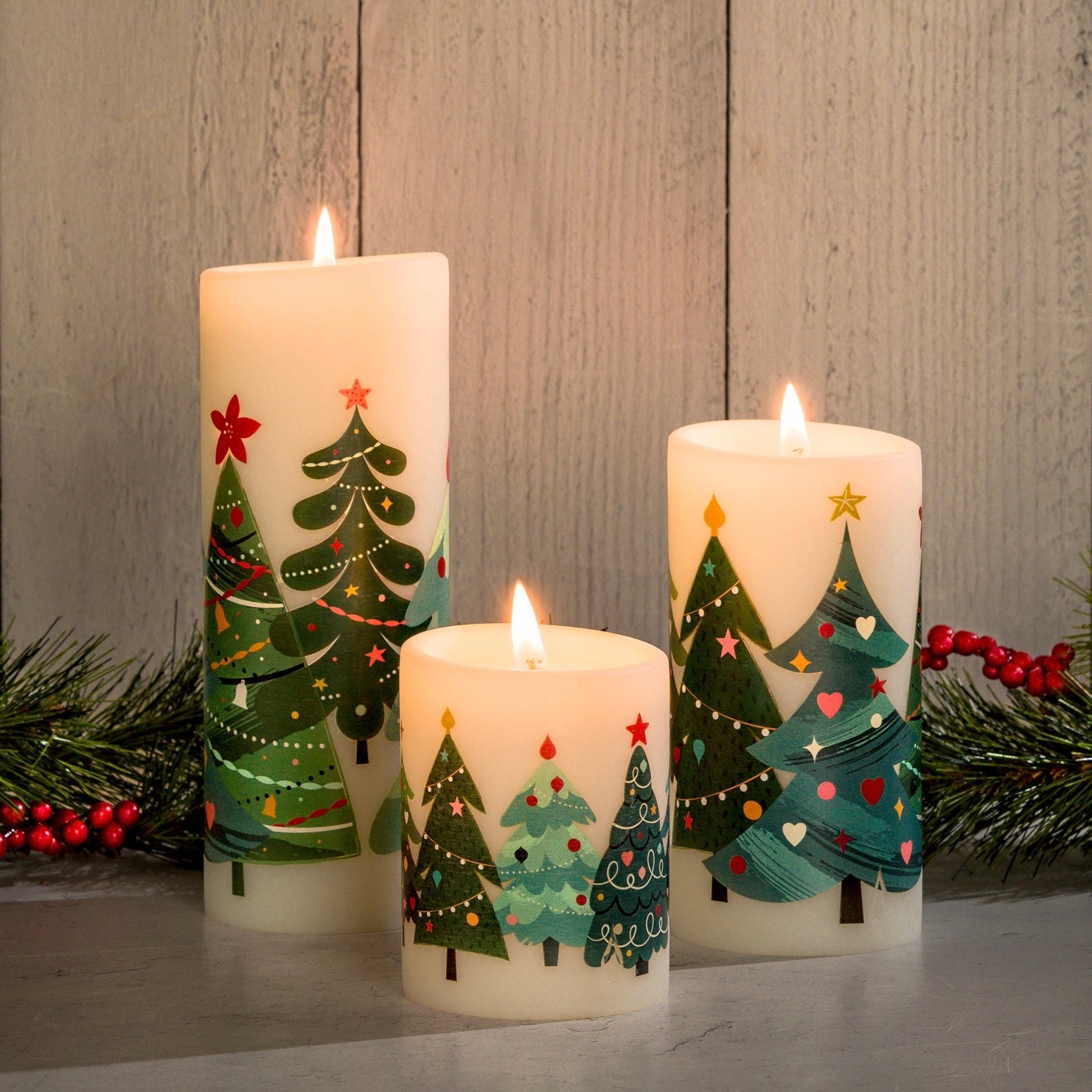 Homemade Christmas - Decorate a pillar candle